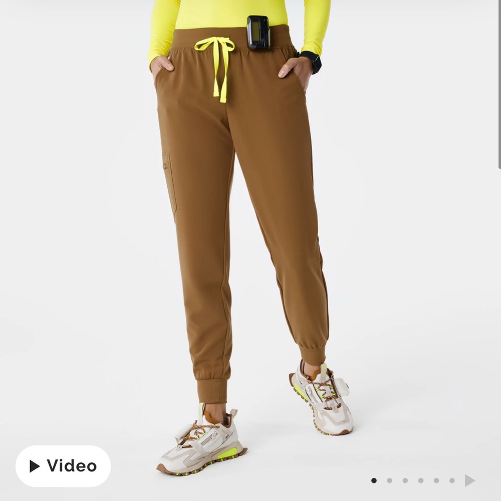 FIGS XXS/P Olive Martini Zamora Scrub Pants